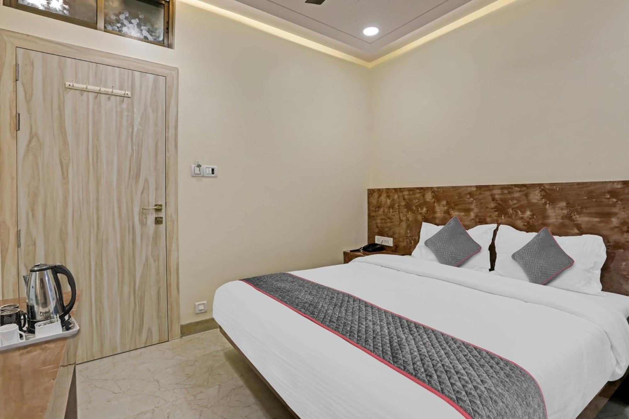 Super Hotel O Kiwi International Мумбаї Екстер'єр фото